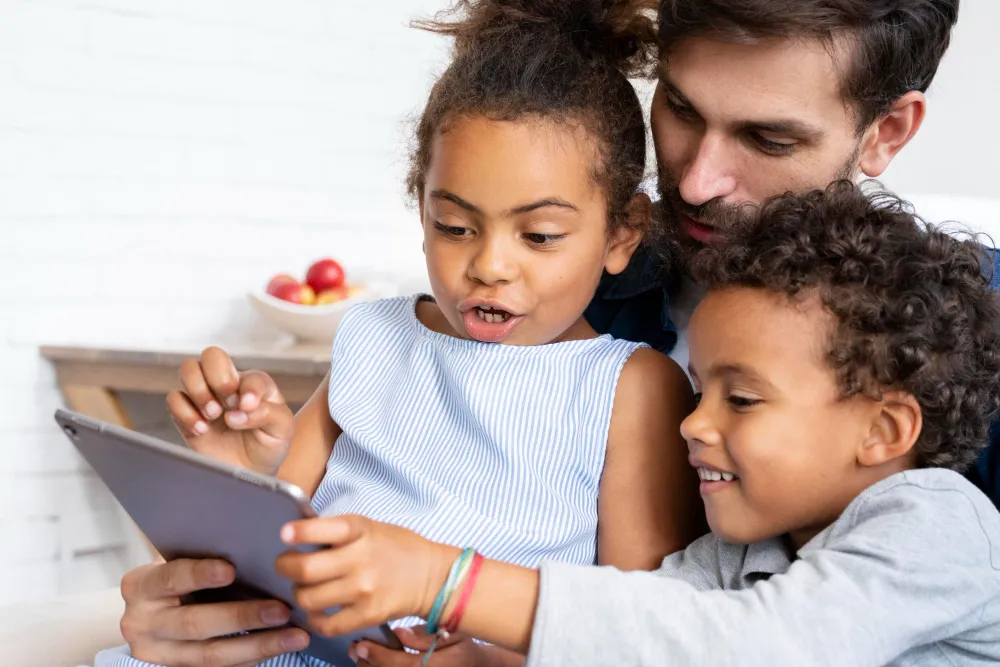 Apps for Daycare Providers and Parents: Tools That Keep Everyone Connected